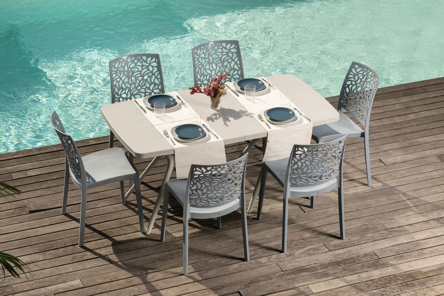 OLIVER TABLE