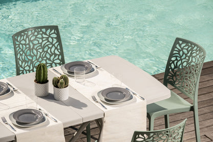 OLIVER TABLE