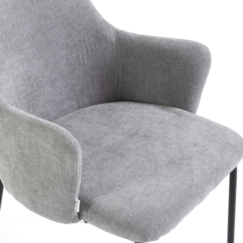 Rachele – Poltroncina in tessuto con gambe in metallo