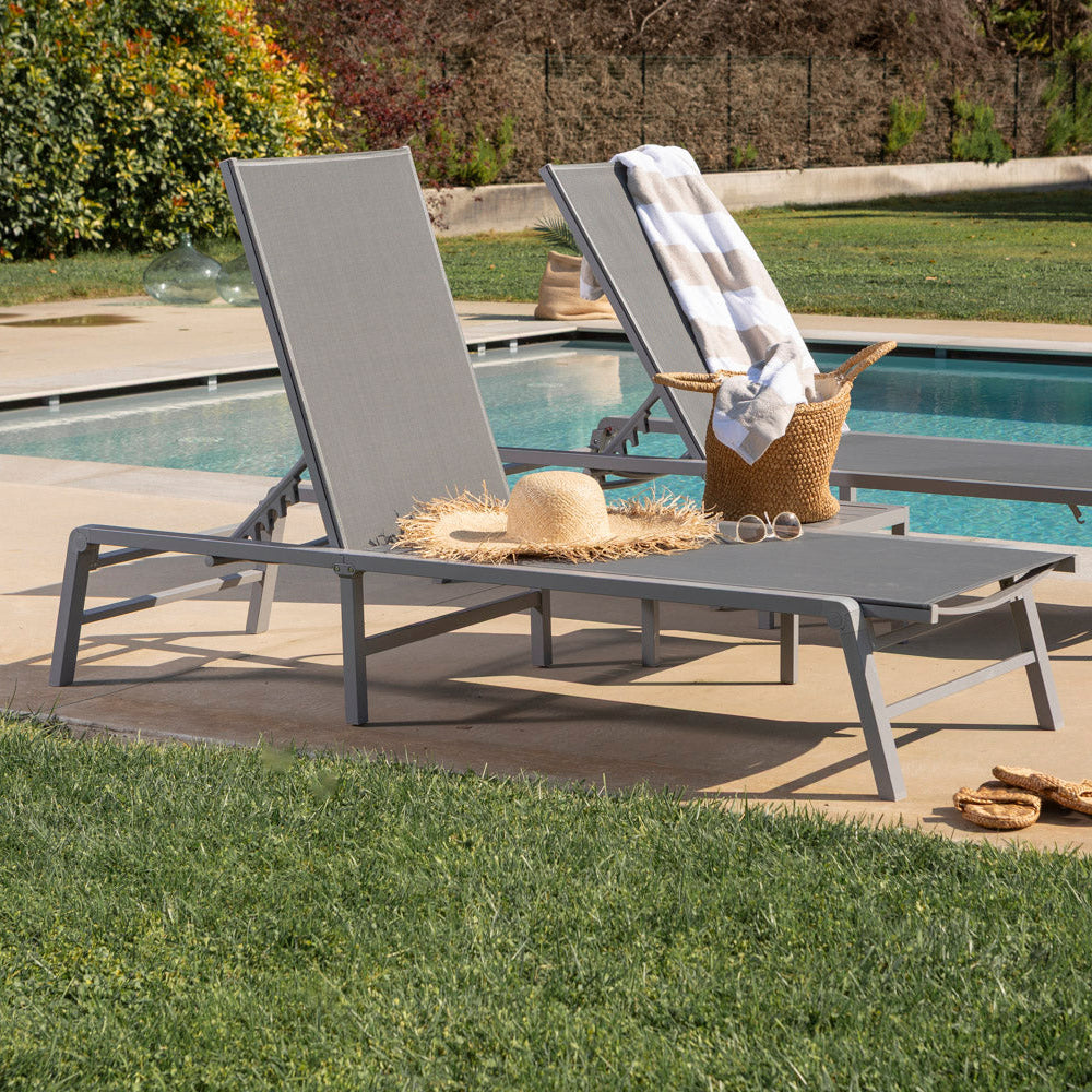 DUNA SUNBEDS + SIDE TABLE SET