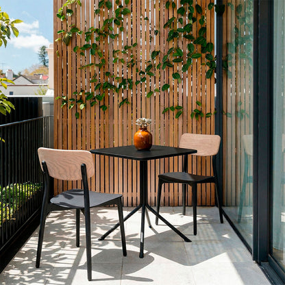WILLY SQUARE TABLE
