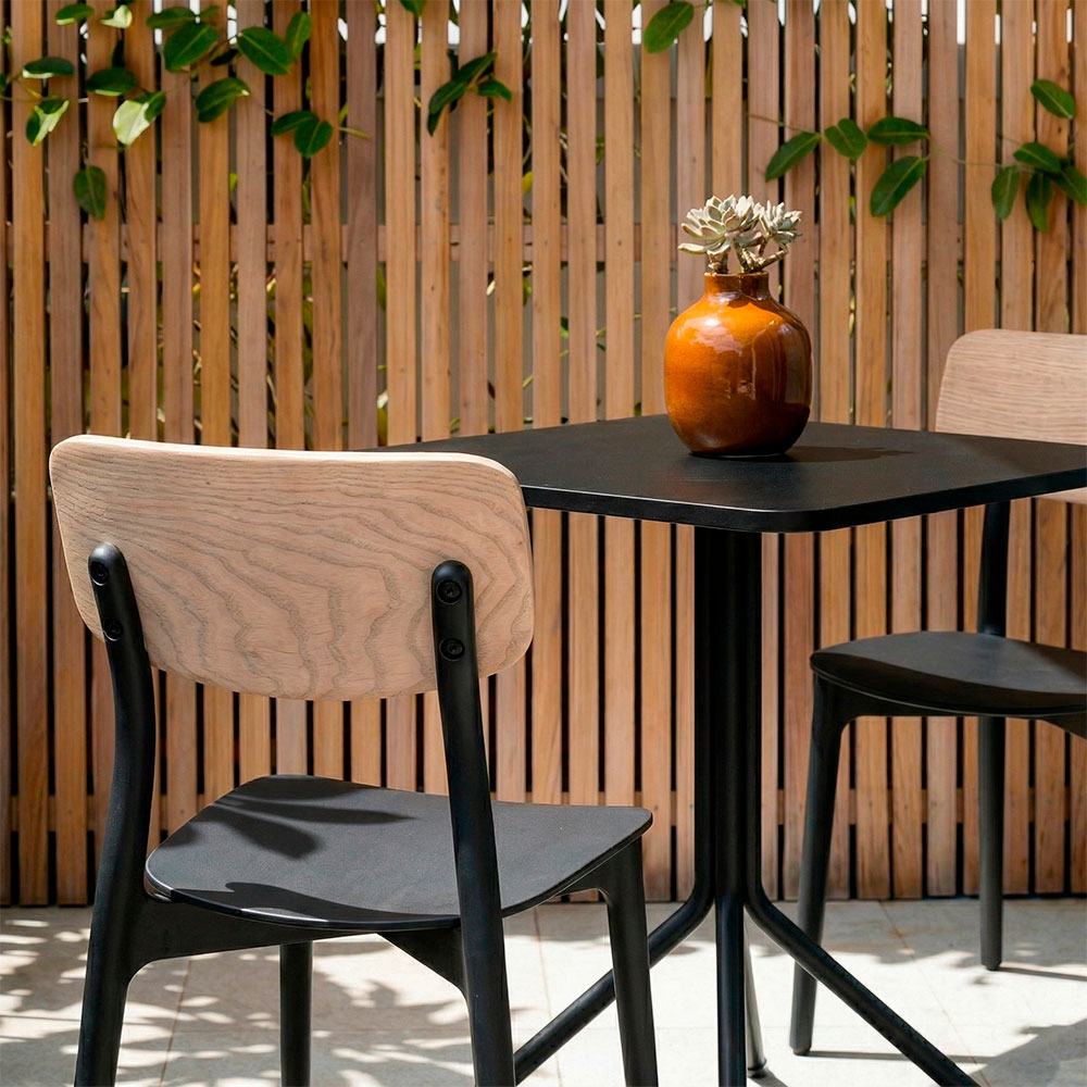 WILLY SQUARE TABLE
