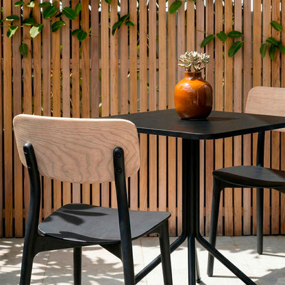 WILLY SQUARE TABLE